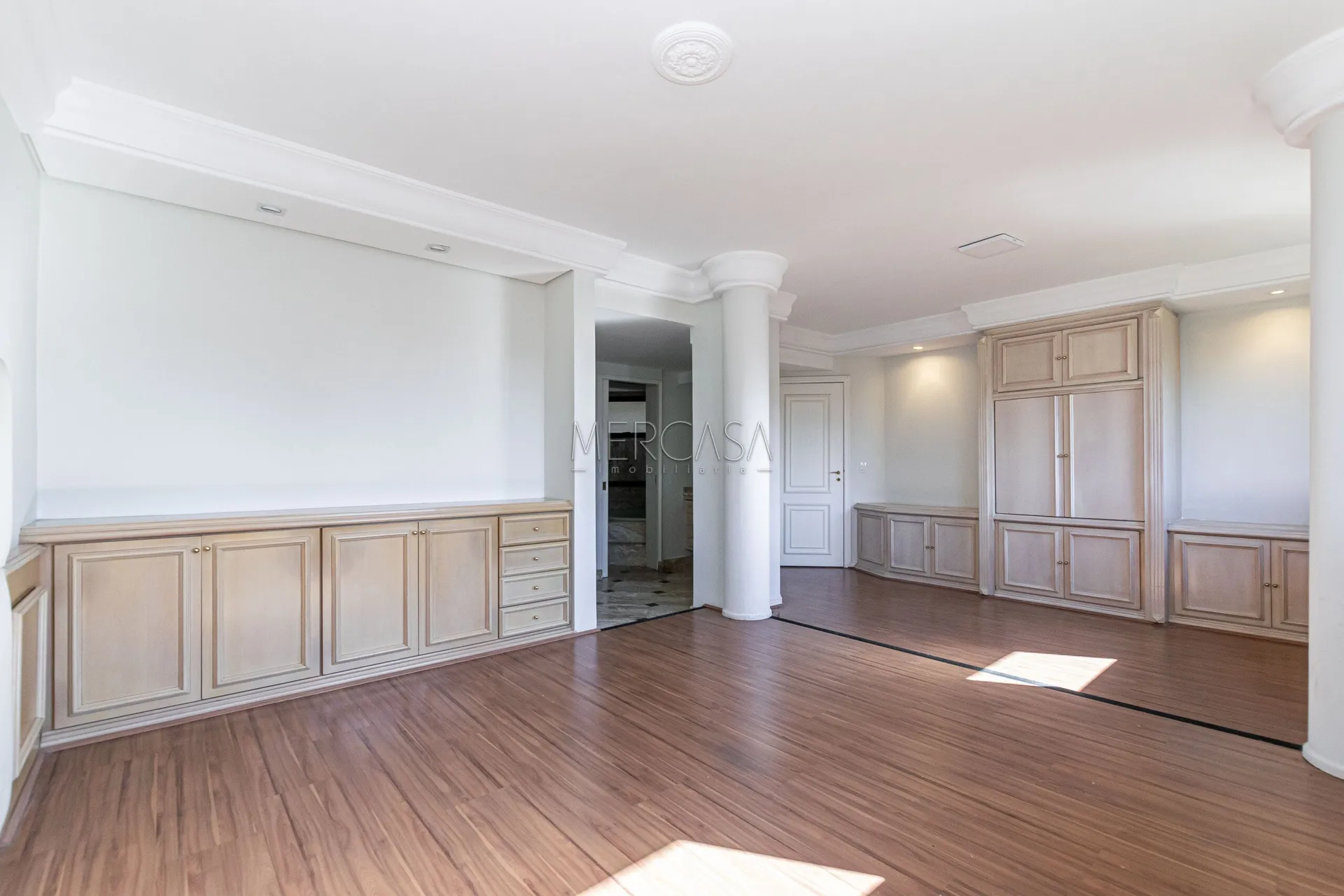 Apartamento com 3 quartos, 5 banheiros e 4 vagas — photo 36