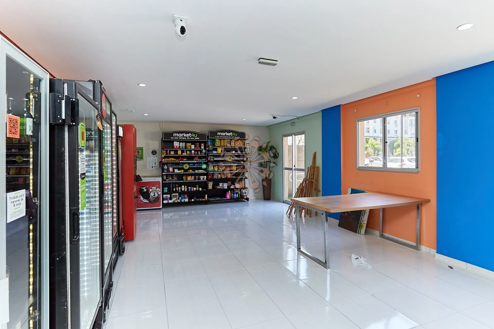 Furnished apartment, 68 m², with a glass-enclosed balcony — photo 37