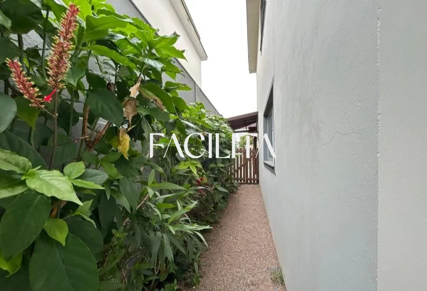 House with 3 bedrooms and an open-plan kitchen
