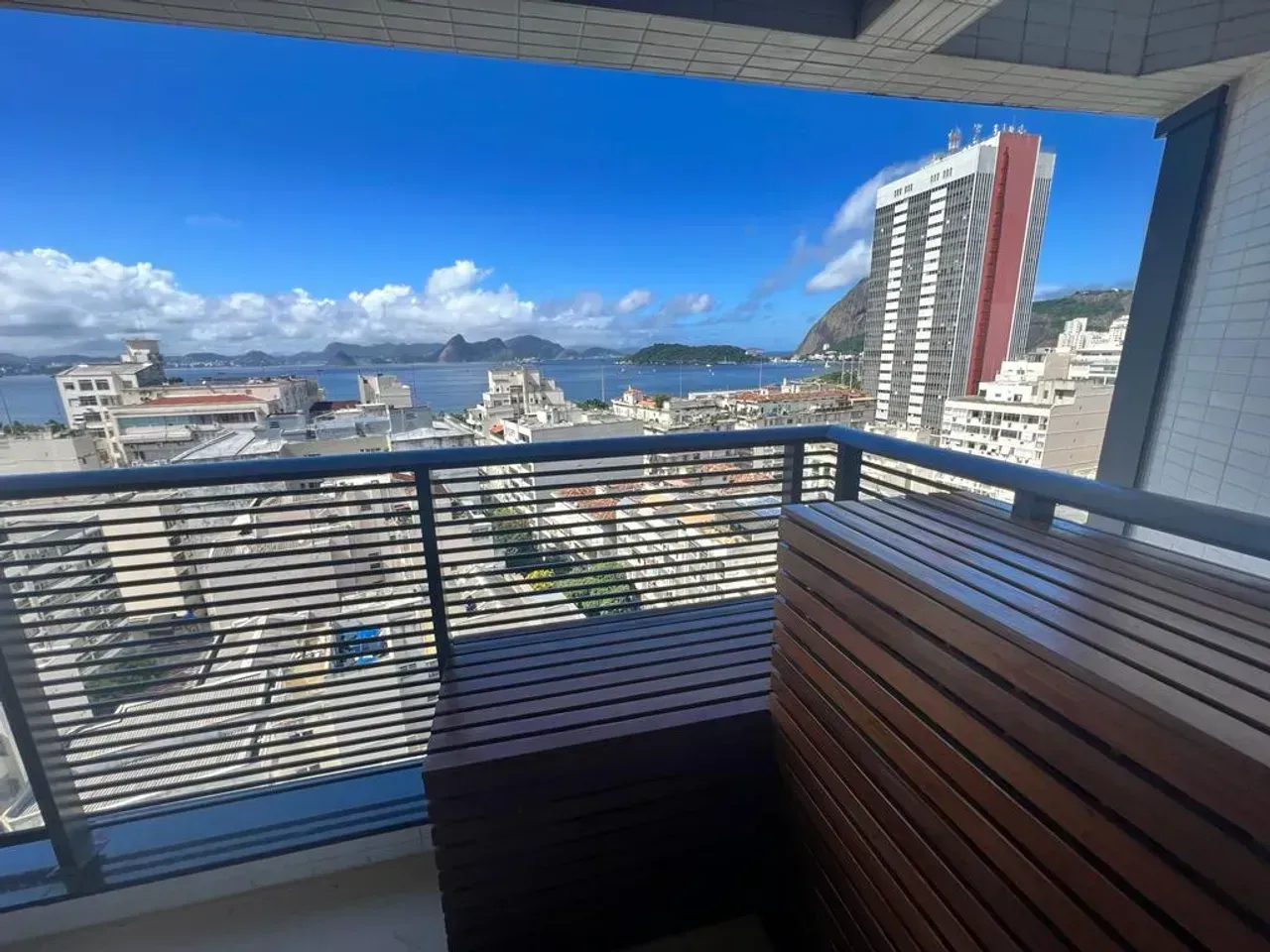 Furnished apartment, 75 m², with a water view — photo 3