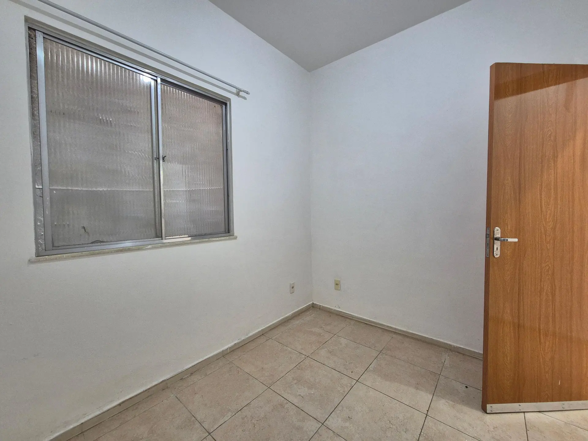 2-bedroom apartment with an open-plan kitchen — photo 13