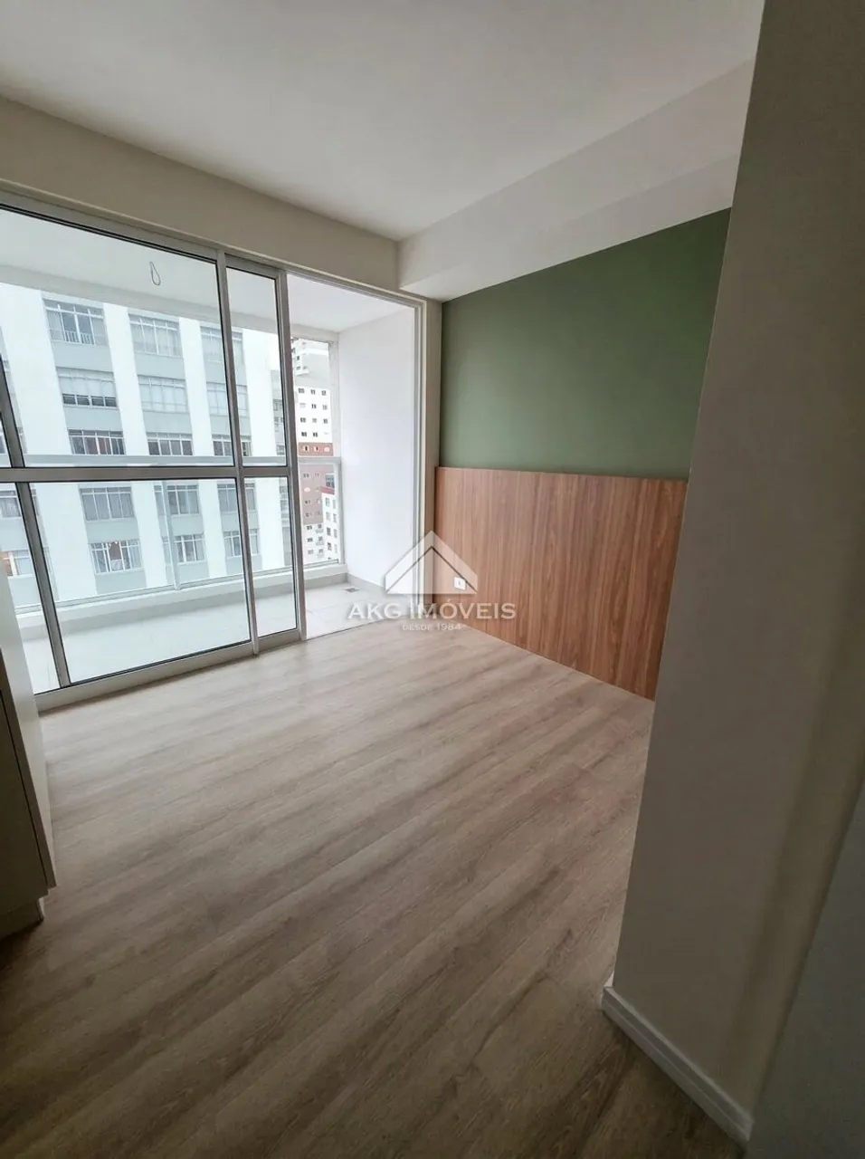 Apartamento de 1 dormitorio de 27 m² con balcón y parking — photo 8