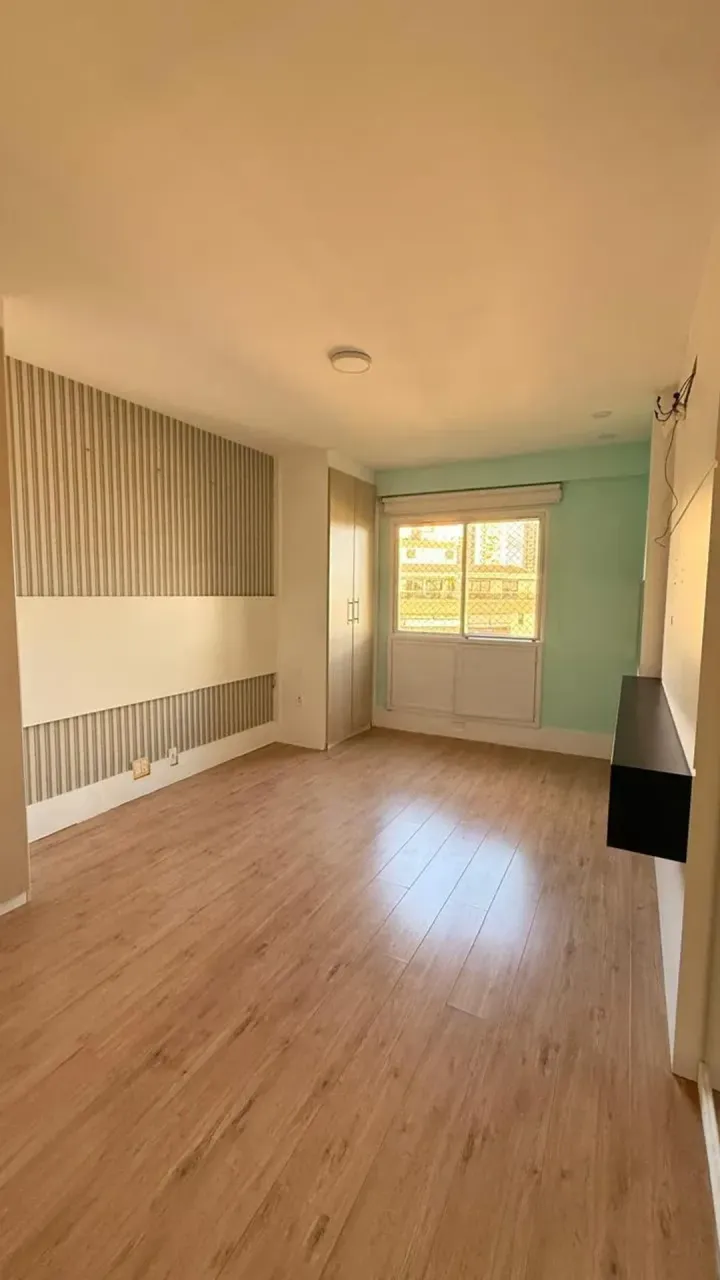 Apartment with 3 suites and a closed kitchen — photo 8