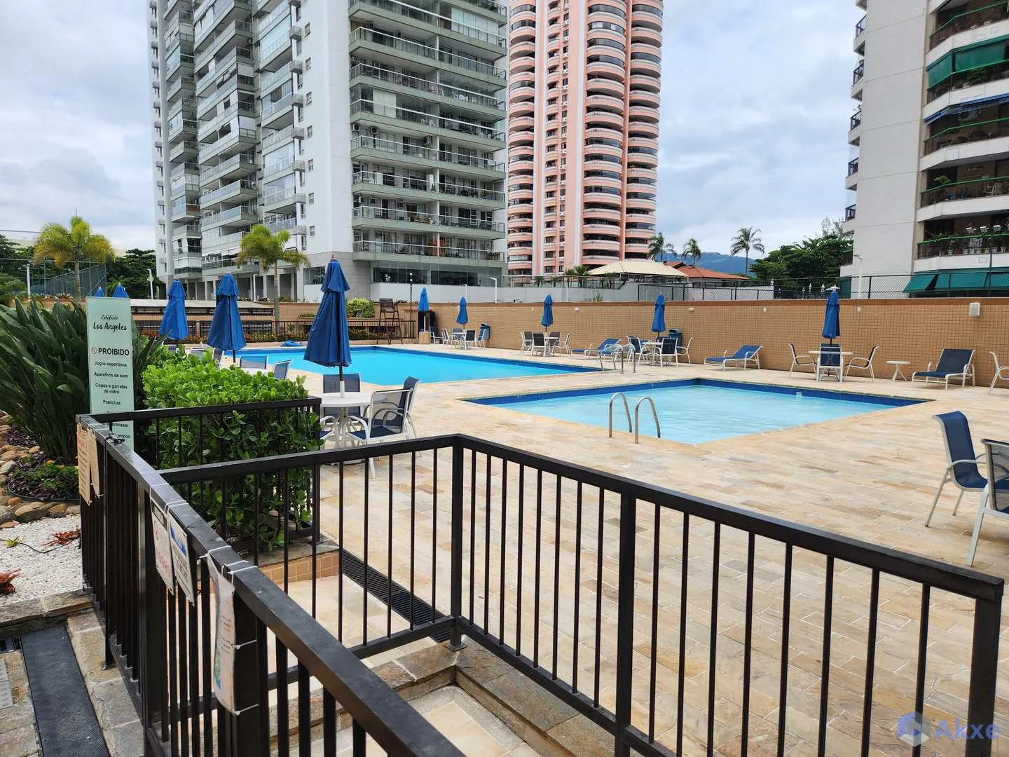 Apartamento de 2 quartos em condomínio com piscina aquecida — photo 24