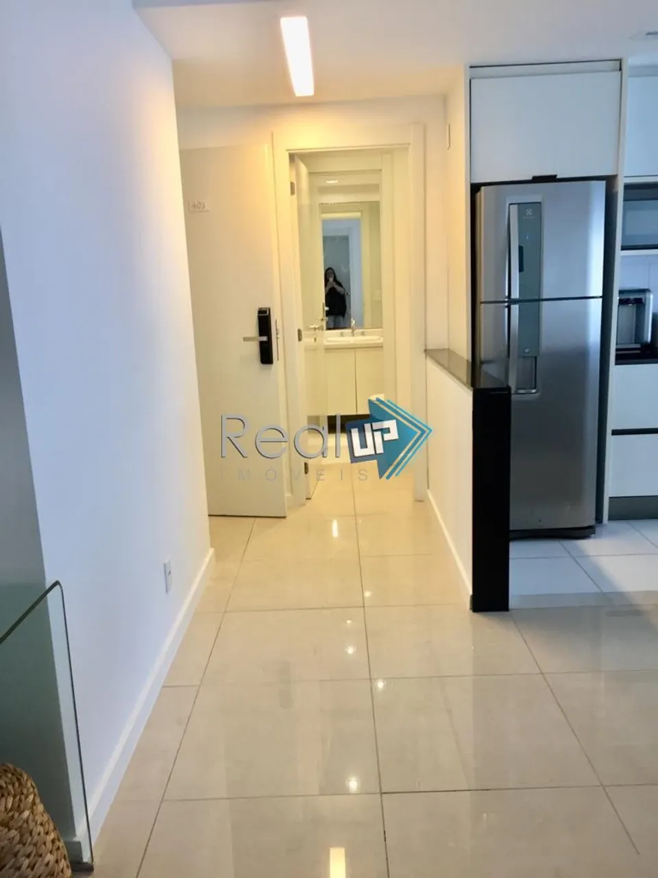 Furnished apartment with 2 bedrooms and a balcony — photo 19