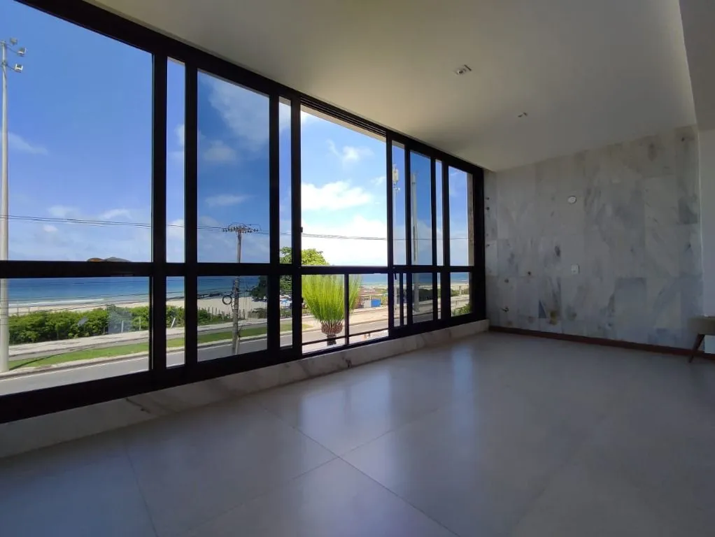 3-bedroom apartment with separate kitchen, 210 m² — photo 27