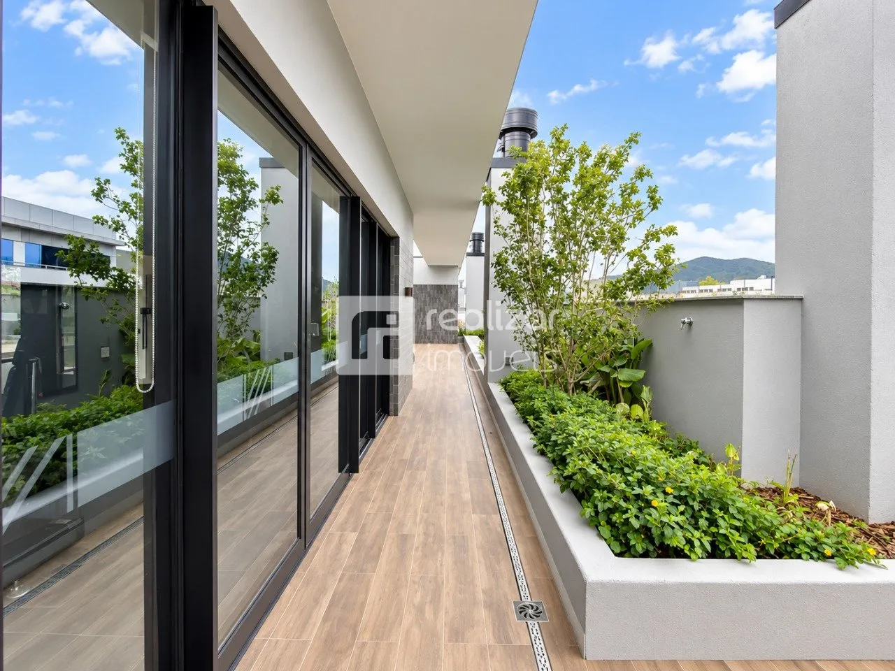 Apartment, 69 m², with a grill on the balcony — photo 26