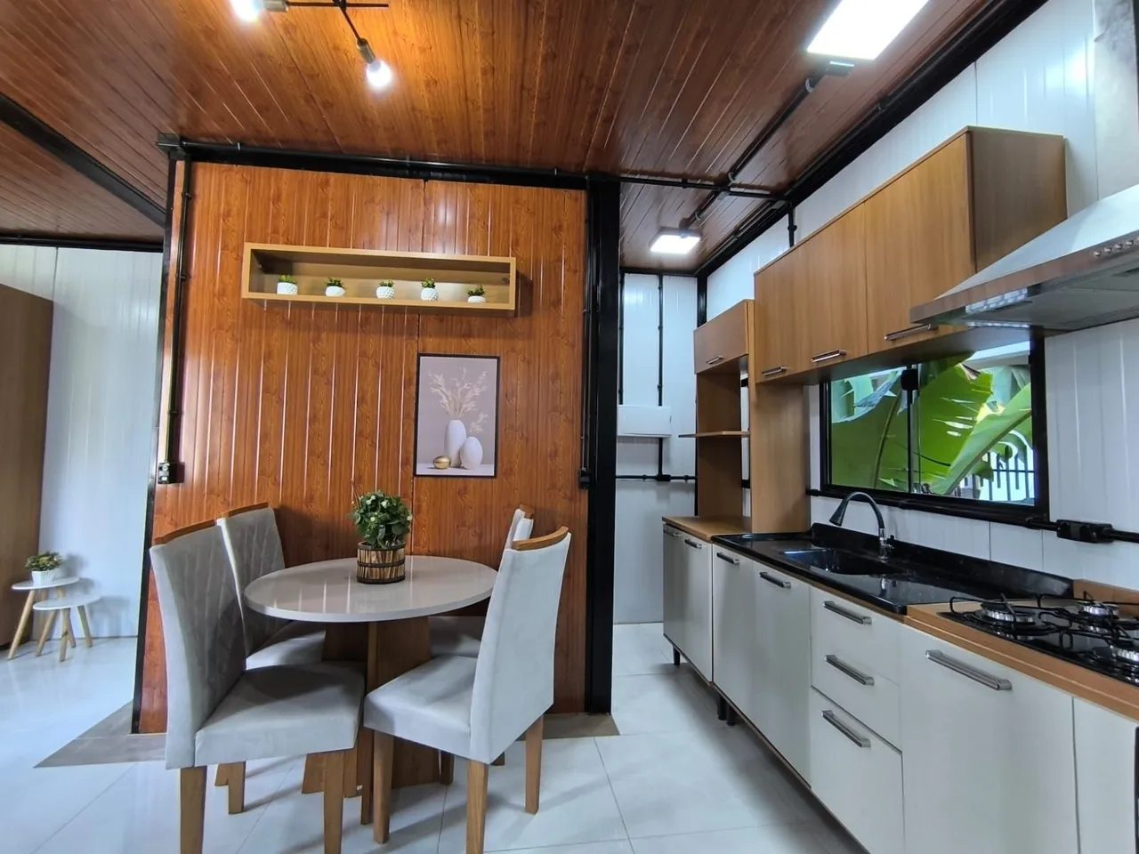 Mountain view in a one-bedroom house, 36 m² — photo 2