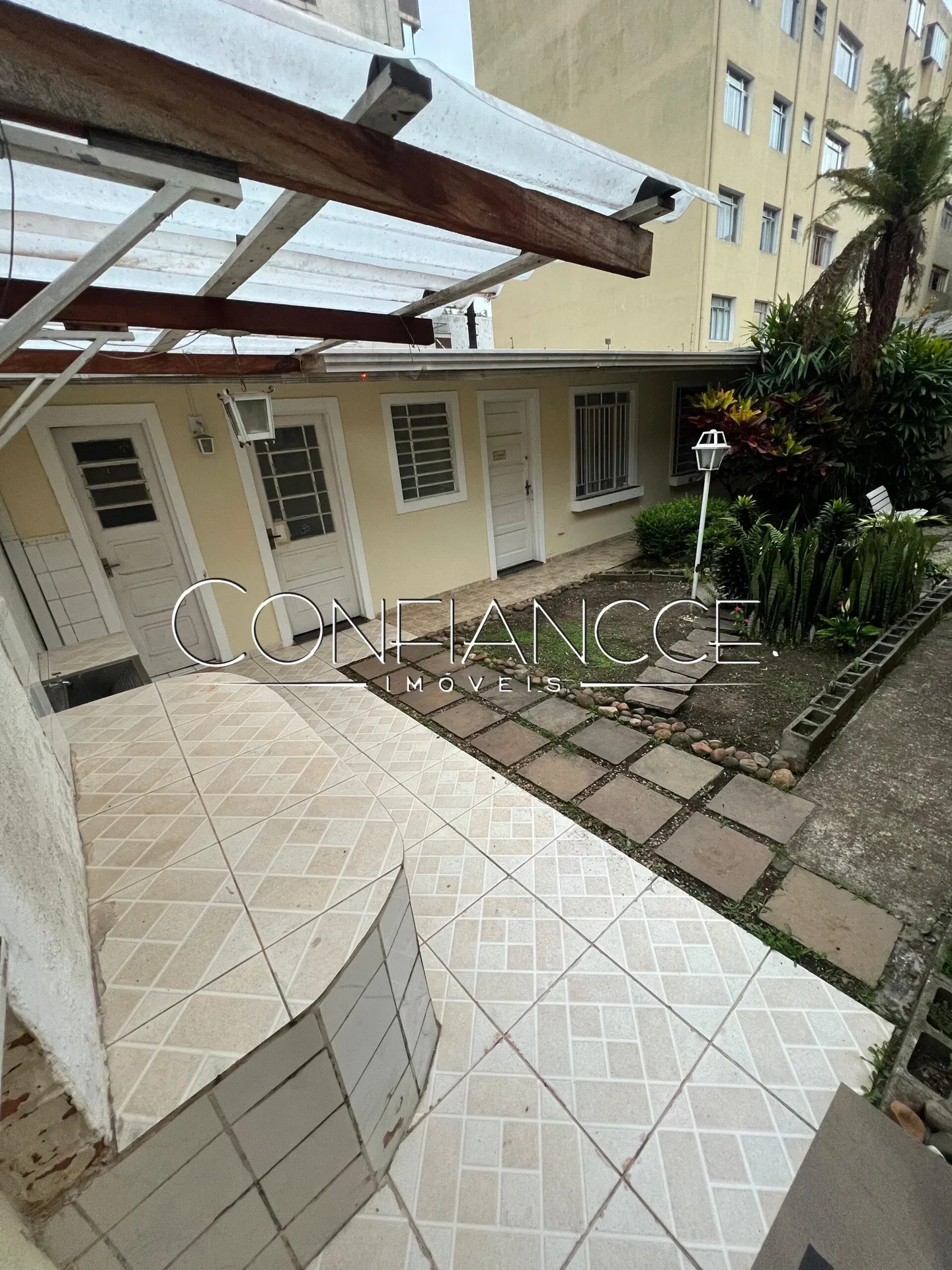 House for rent with 4 bedrooms and 3 bathrooms — photo 40