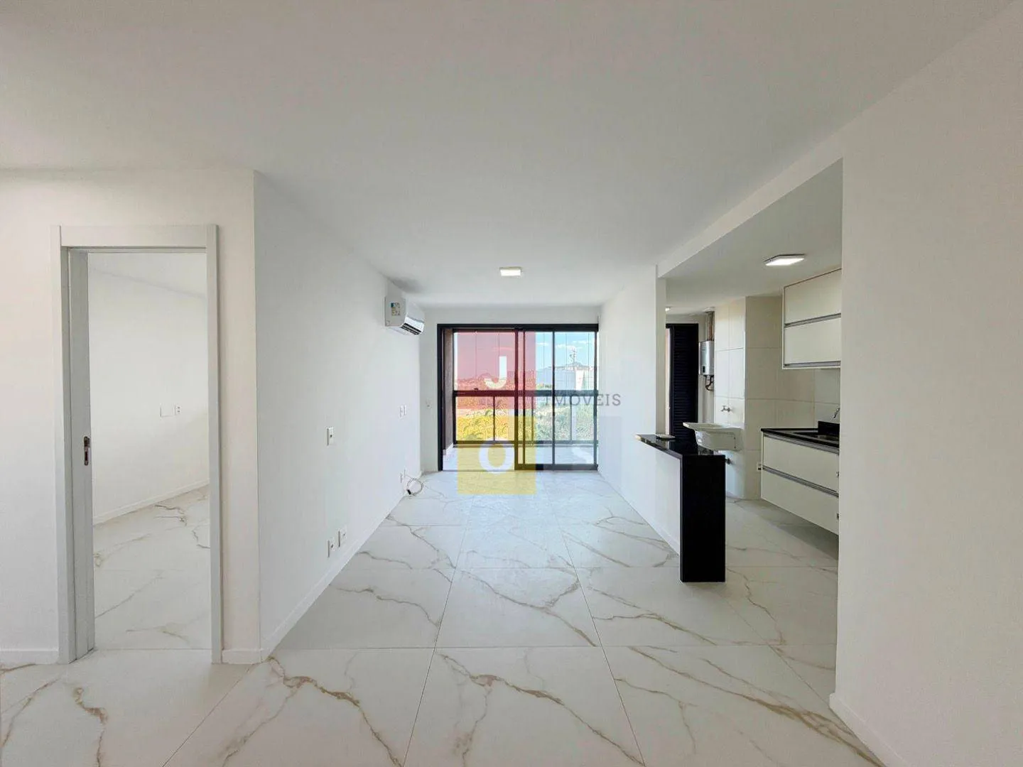 80 m² apartment with 2 bedrooms and a glass balcony — photo 43