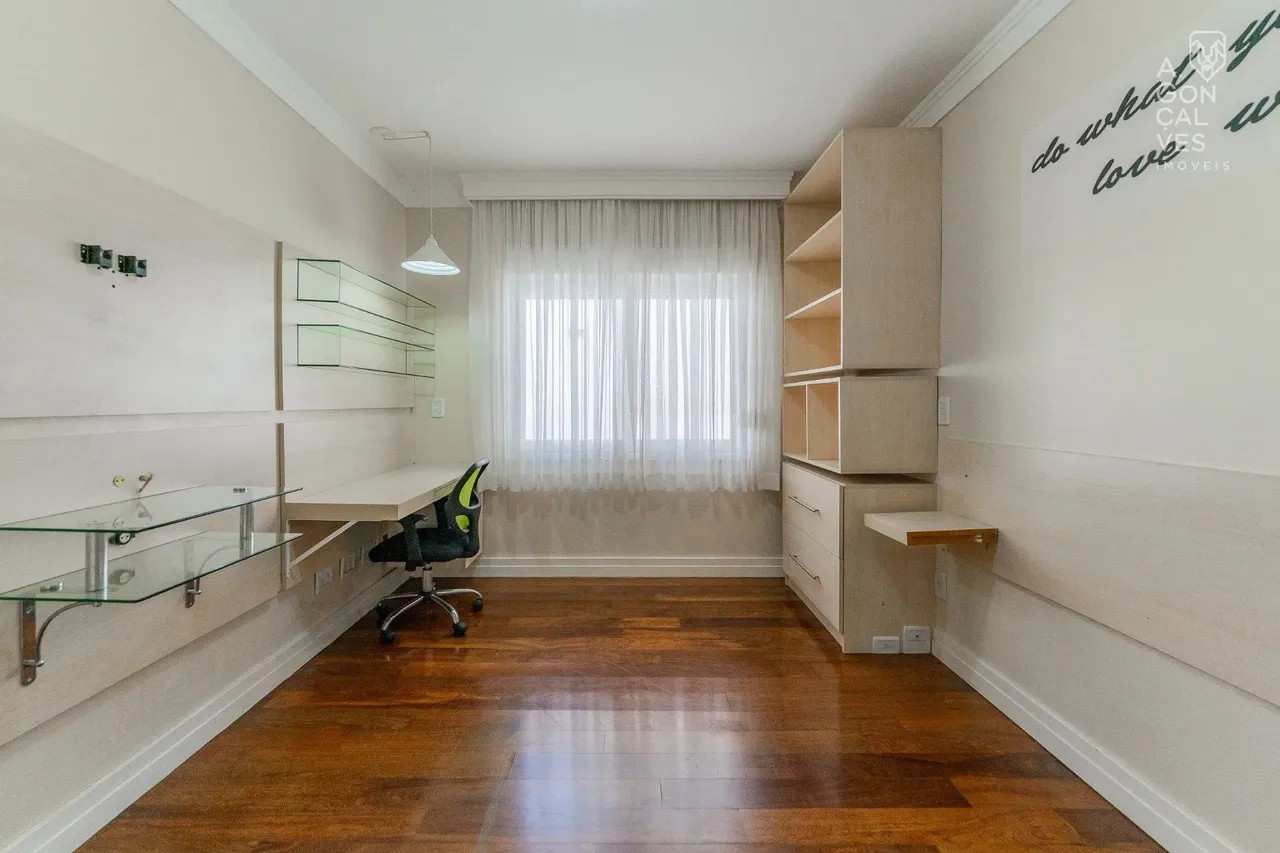 Furnished house with 4 bedrooms and 5 bathrooms — photo 16