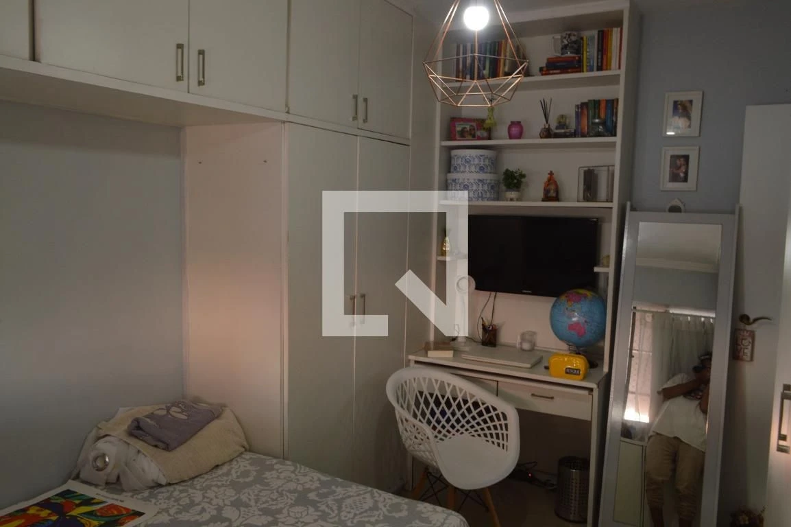 3-bedroom apartment with a bathtub — photo 11