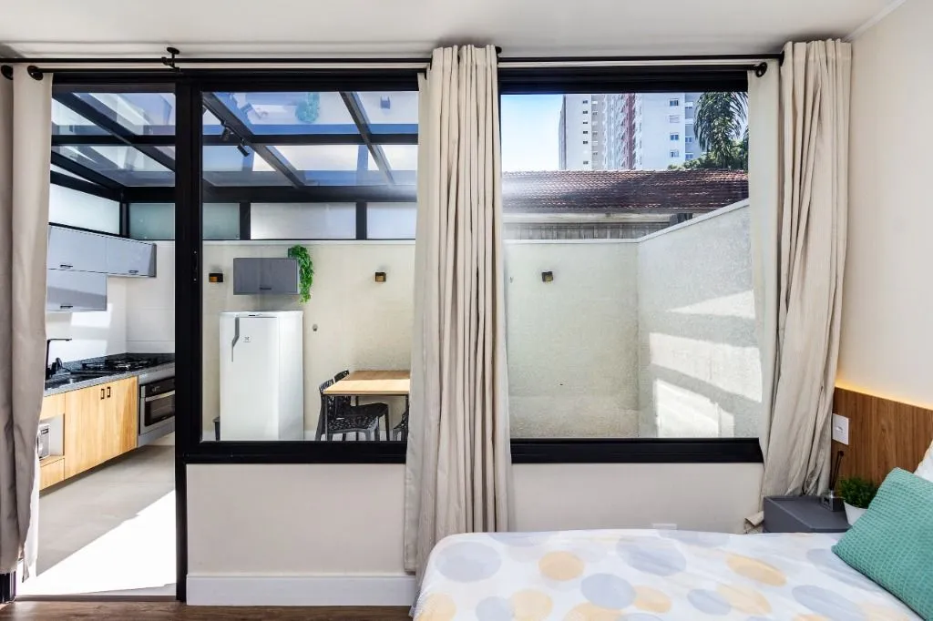 Furnished 48 m² apartment with private garden — photo 3
