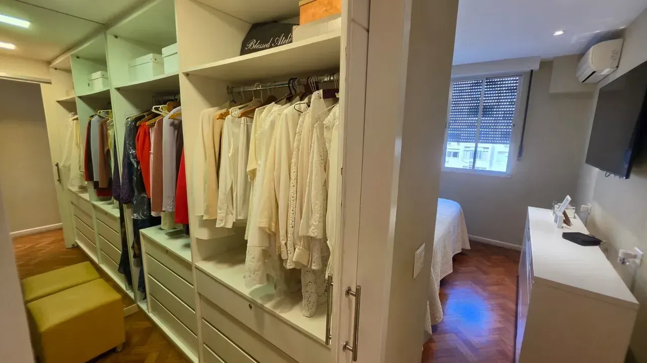 Apartamento com cozinha fechada e 3 quartos — photo 13