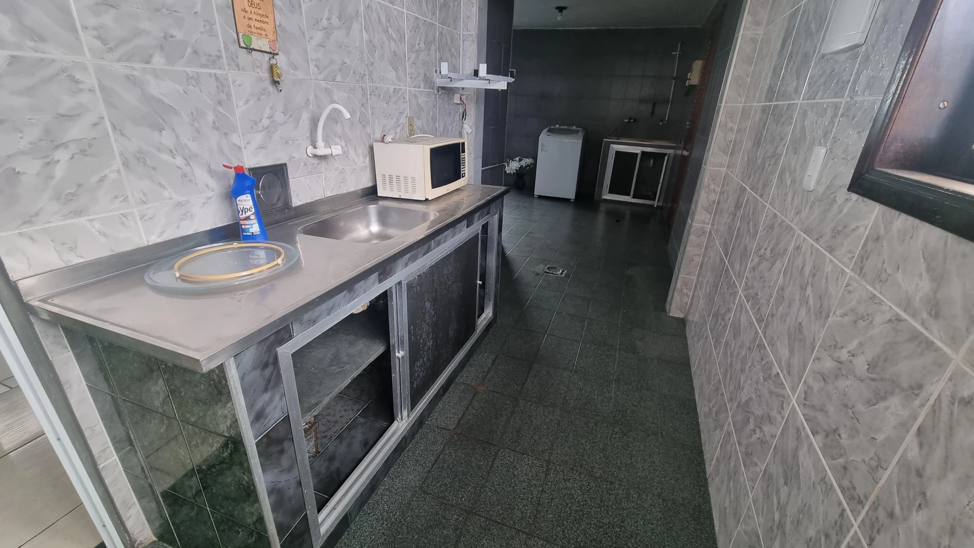 Washing machine in a 5-bedroom house, 200 m² — photo 5