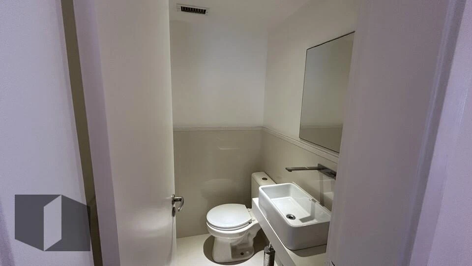 Квартира з 3 спальнями та заскленим балконом — photo 17