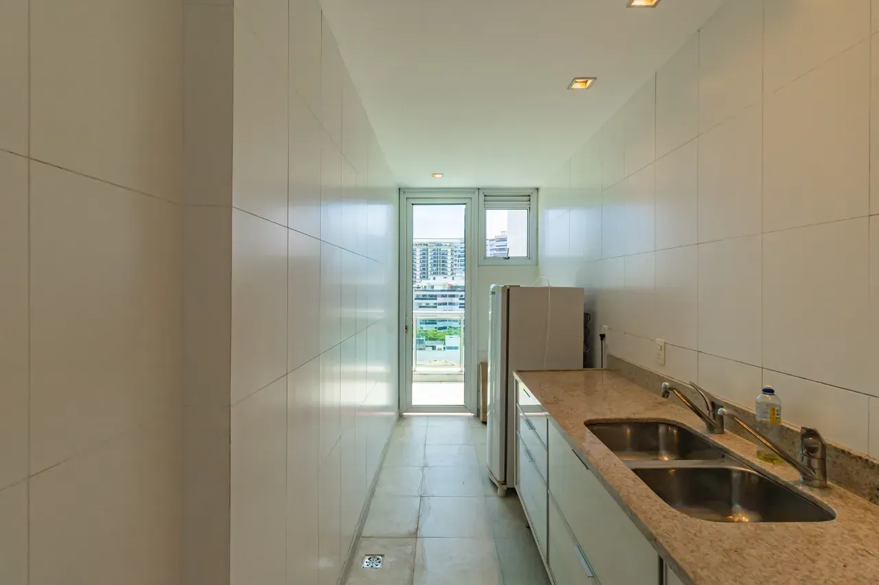 575 m² apartment with 4 en-suite bedrooms and 4 parking — photo 95