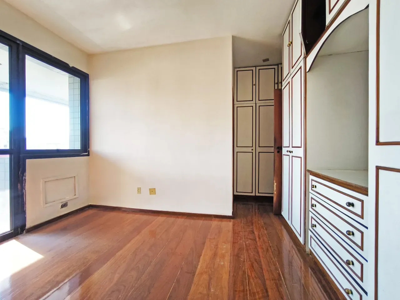 4-bedroom apartment with a home office in Rio de Janeiro — photo 18