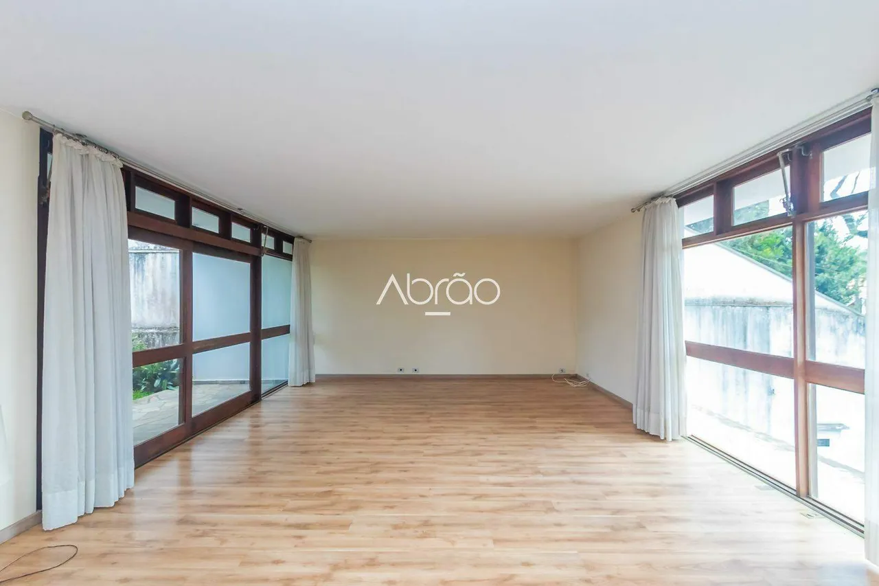 House with 4 bedrooms, 5 bathrooms and 319 m² — photo 5