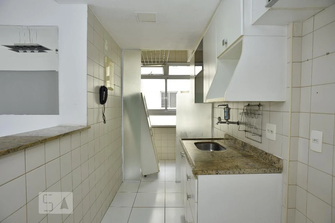 2-bedroom apartment in a building with a pool — photo 27