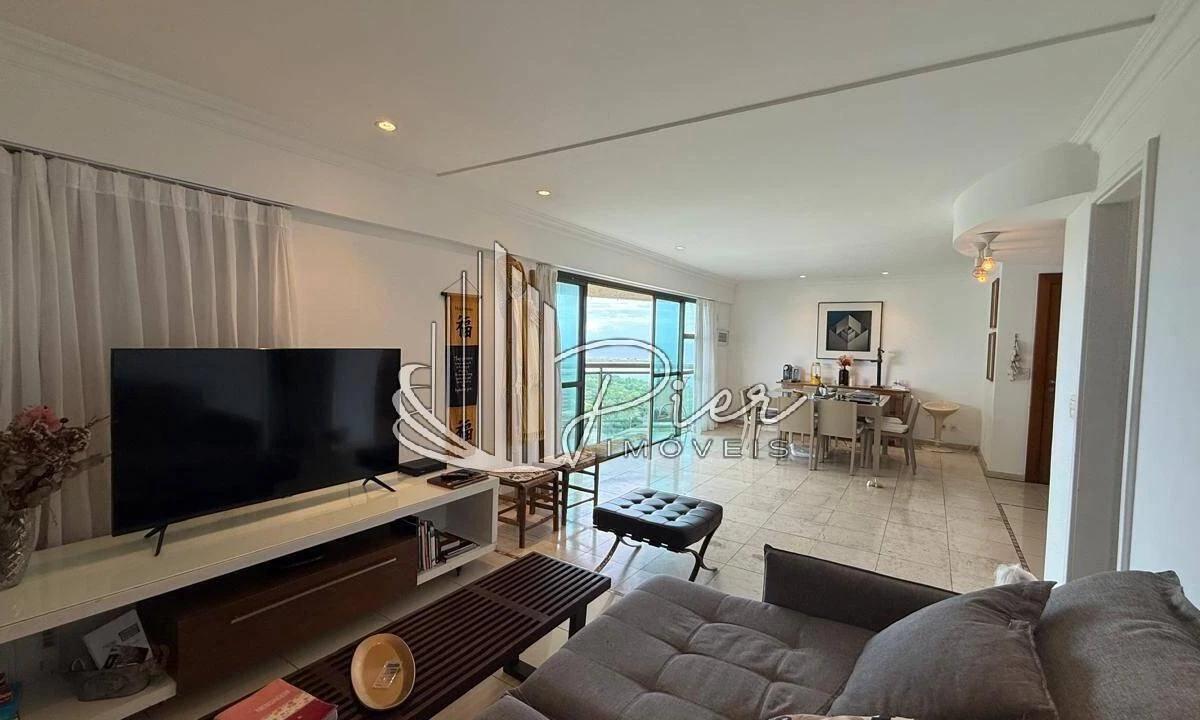 Furnished apartment, 127 m², with a water view