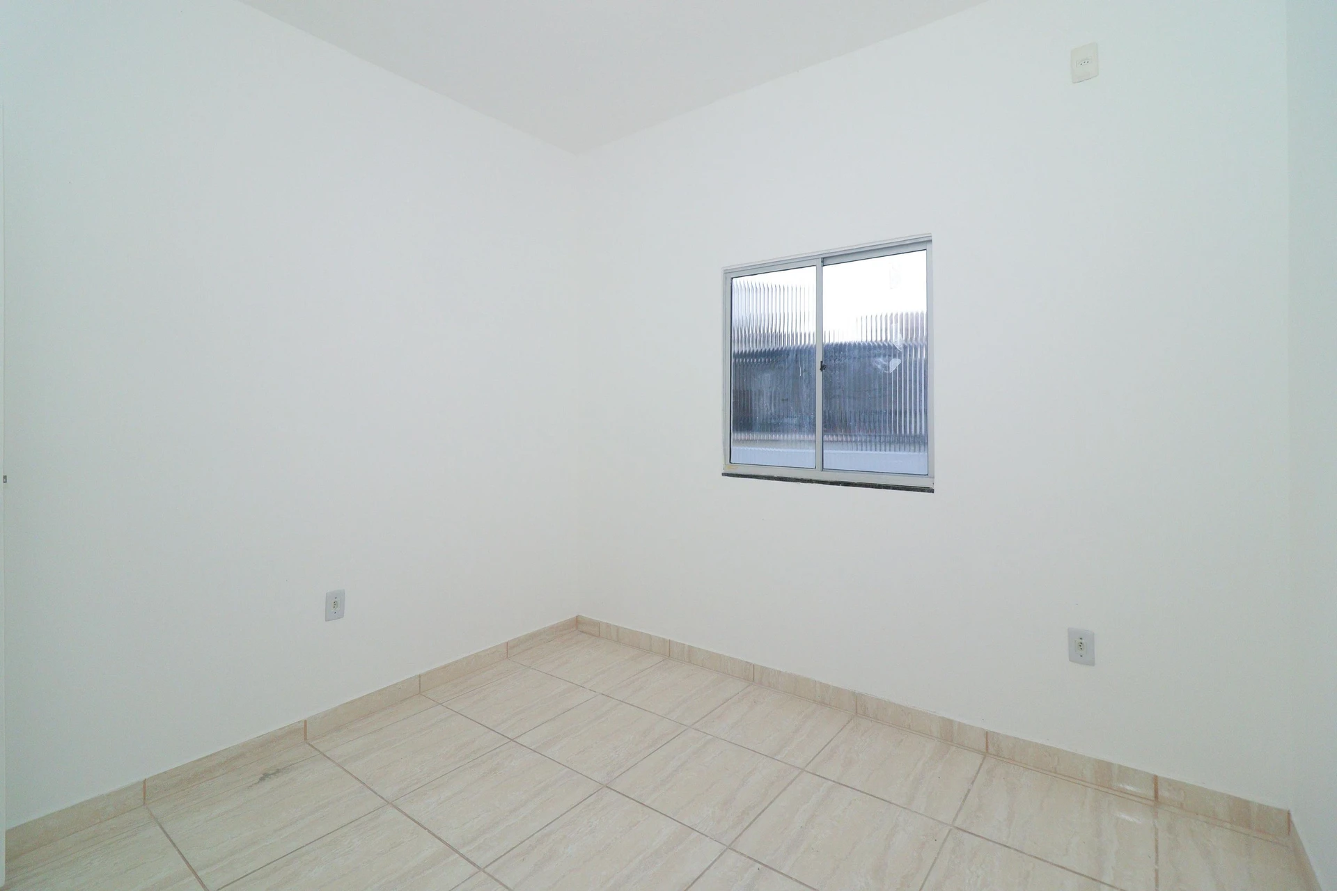 2-bedroom apartment with separate kitchen and no parking — photo 21