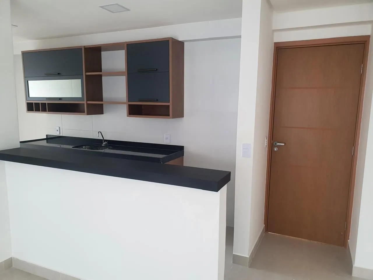 66 m² apartment with 2 bedrooms and open-plan kitchen — photo 3