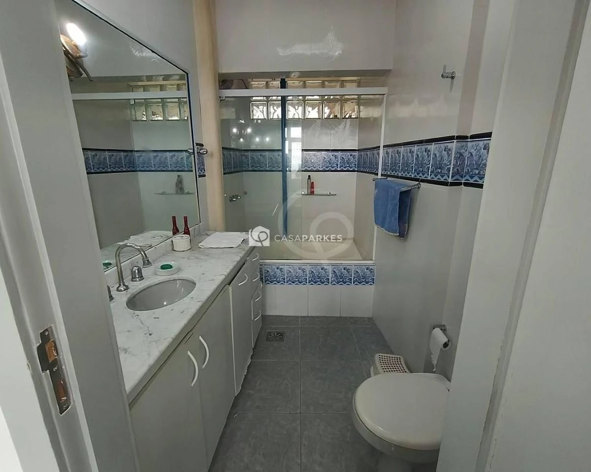 150 m² apartment with 2 bedrooms and a closed kitchen — photo 12