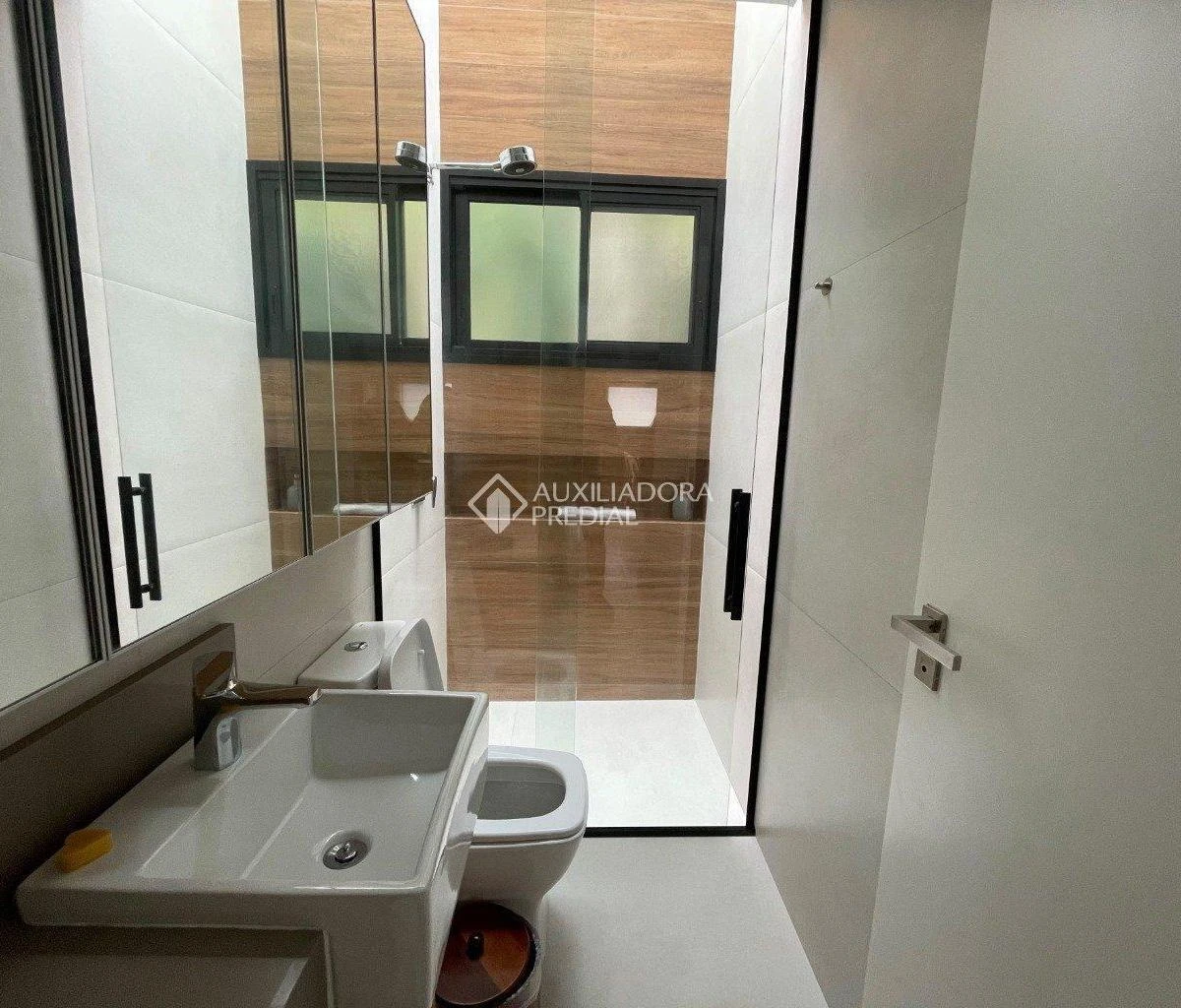 Floor-to-ceiling windows in a one-bedroom house, 158 m² — photo 16
