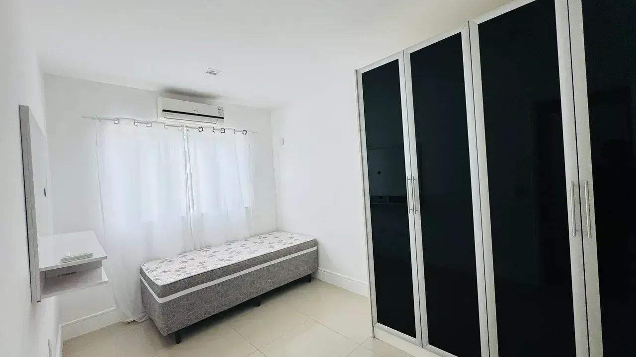 Casa mobiliada com 4 quartos e 5 banheiros, 340 m² — photo 3