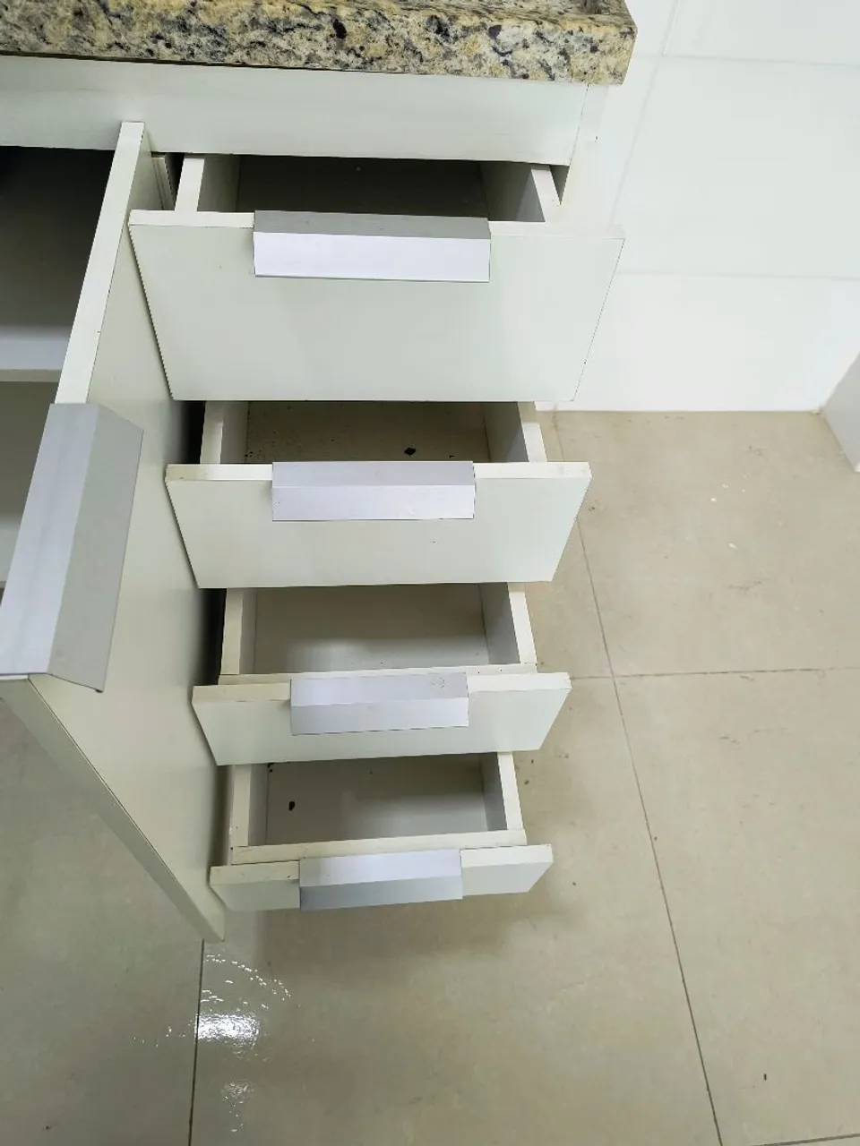 Unfurnished 1-bedroom apartment with balcony and 40 m² — photo 19