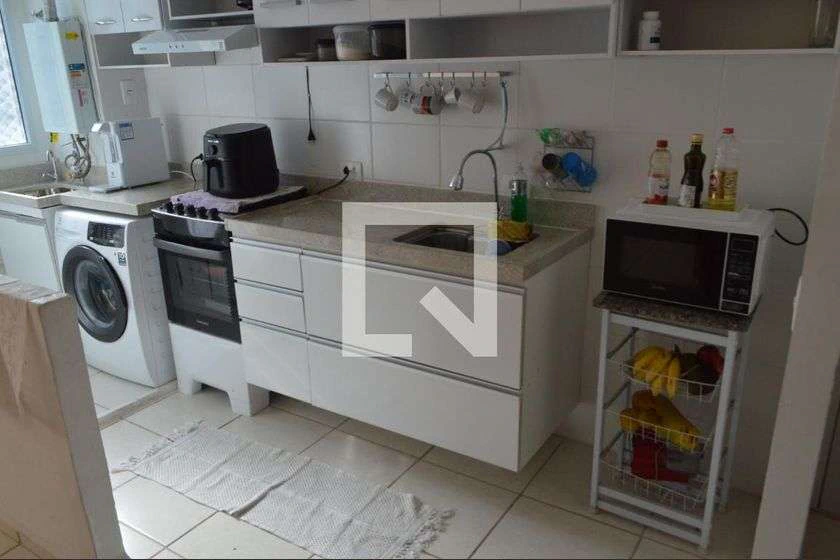 2-bedroom apartment with balcony and open-plan kitchen — photo 13