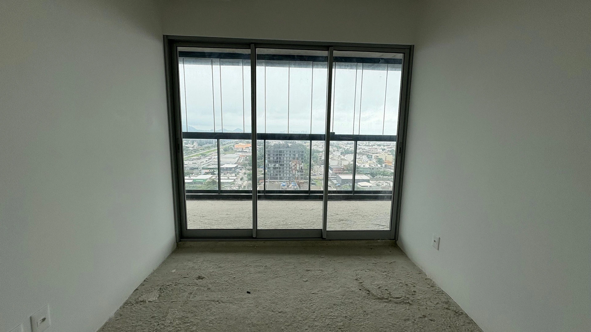 2-bedroom apartment with a mountain view in Rio de Janeiro — photo 11