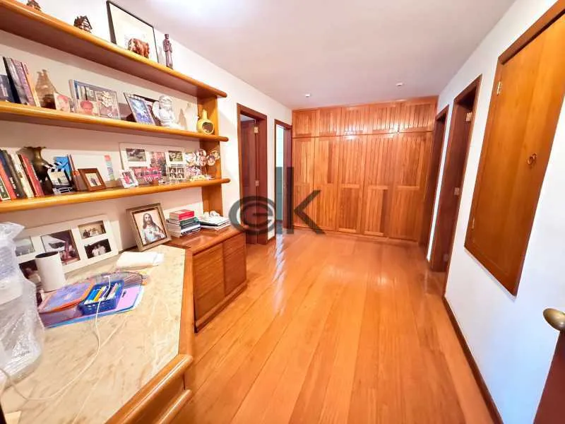 Casa com 5 dormitórios e pet permitido — photo 24