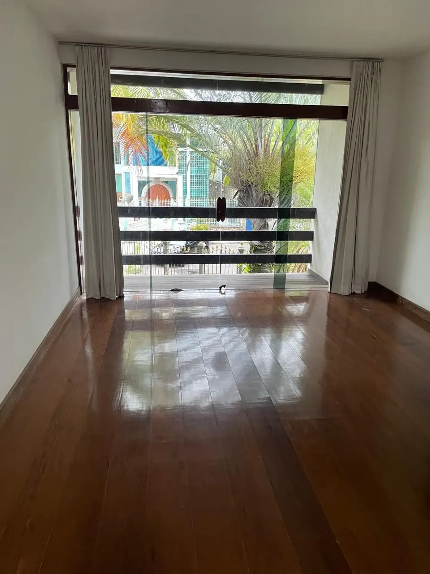 Casa com 5 quartos e cozinha fechada a gás — photo 43