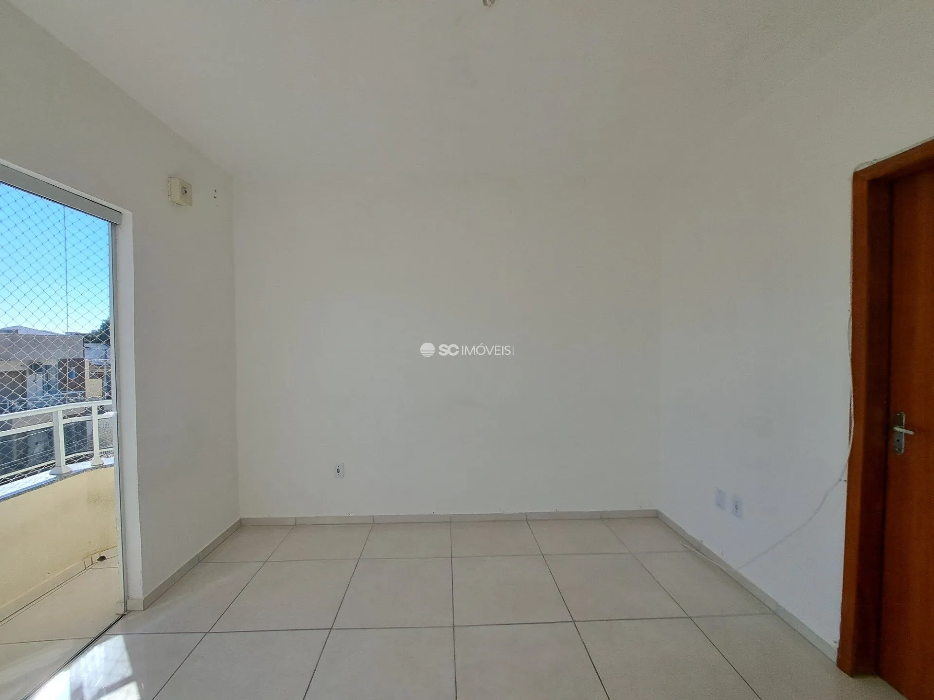 92 m² apartment with 3 bedrooms and a balcony — photo 5