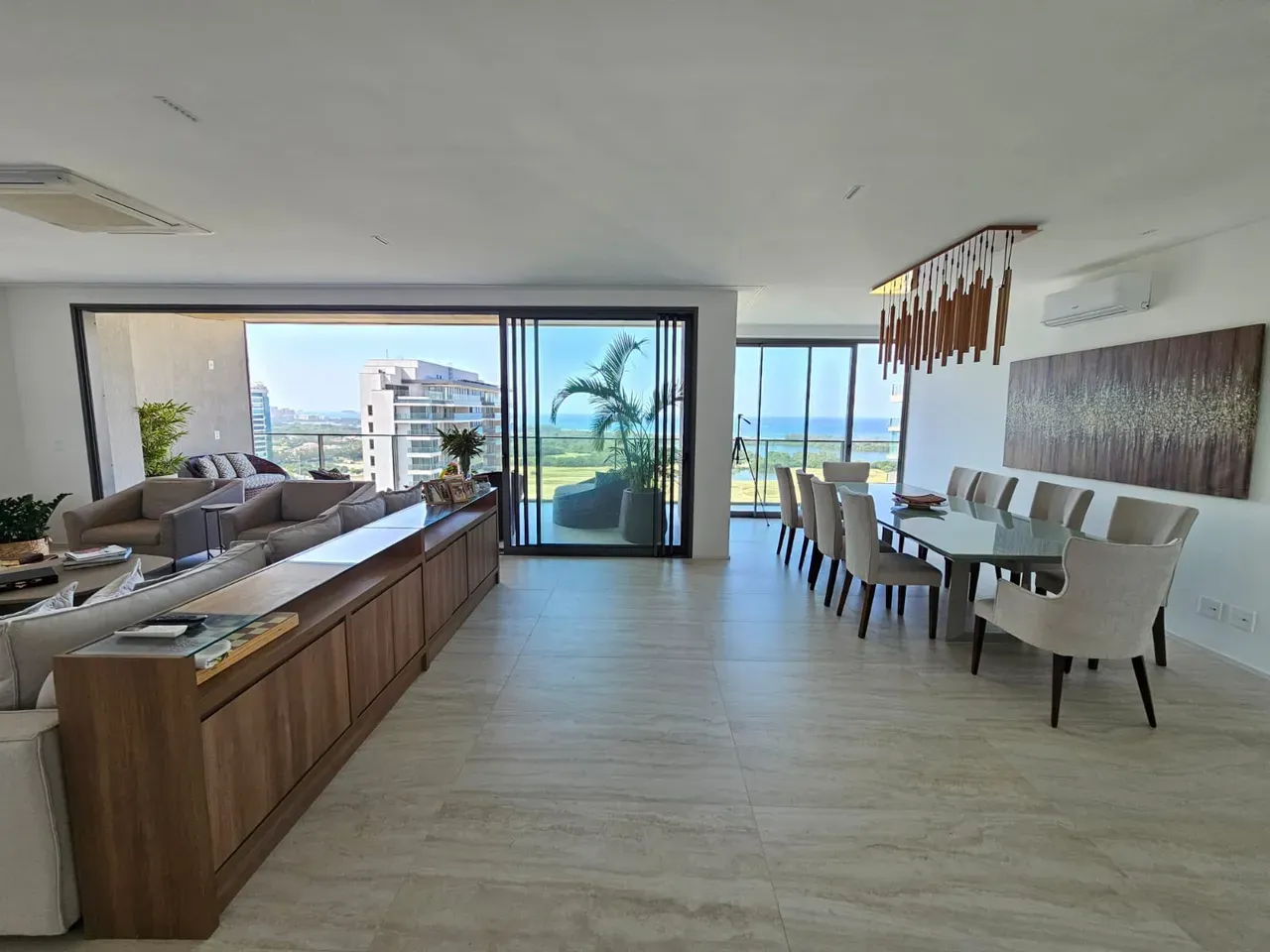 231 m² apartment with 3 bedrooms and 5 bathrooms — photo 7