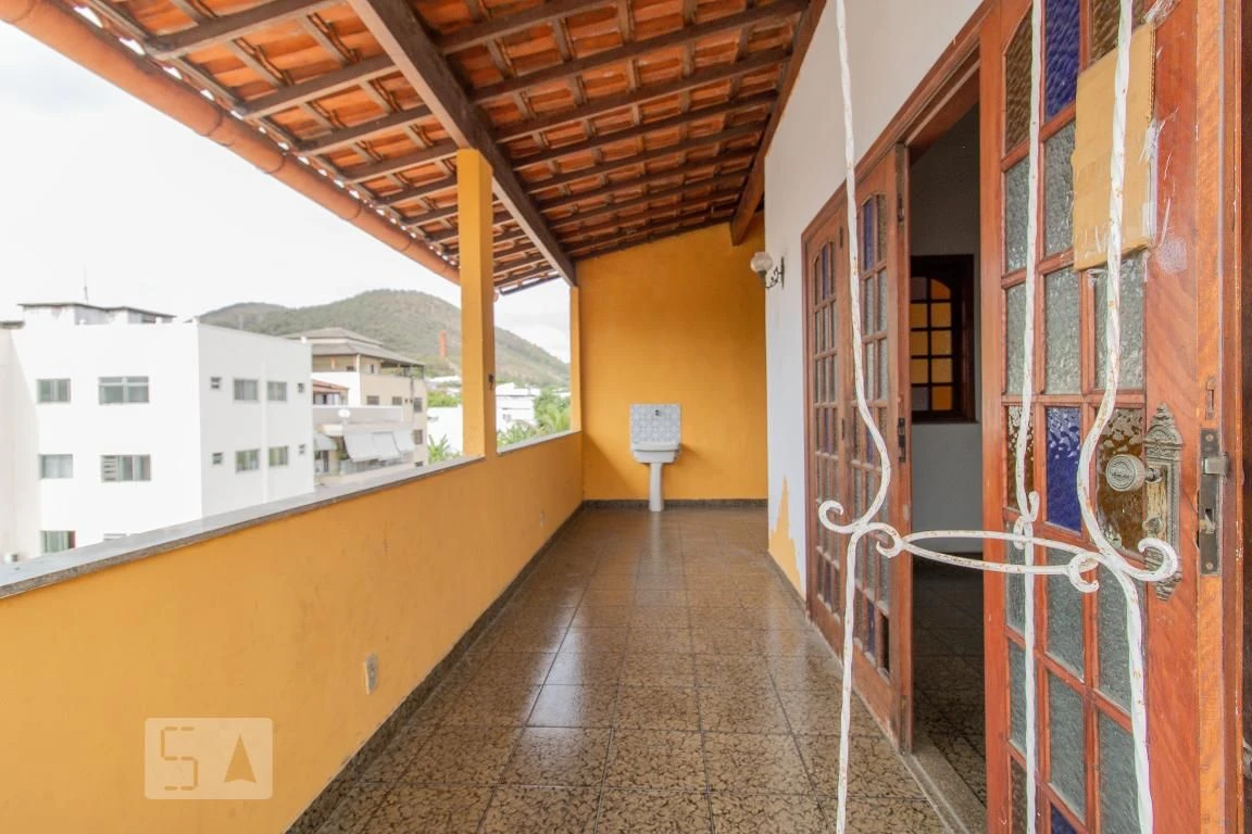 Rental house with 4 bedrooms and a private garden — photo 59
