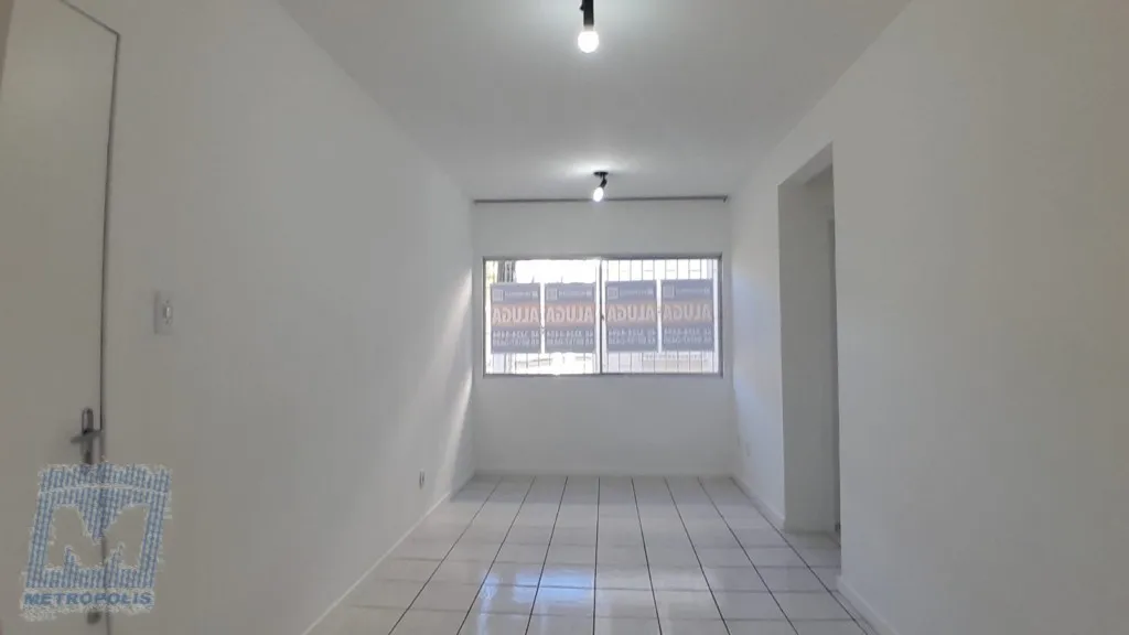 2-bedroom apartment with a closed kitchen and gas stove — photo 25