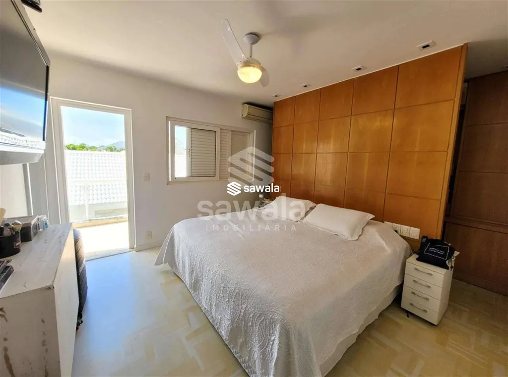 Furnished 600 m² house with 6 bedrooms and 8 bathrooms — photo 3