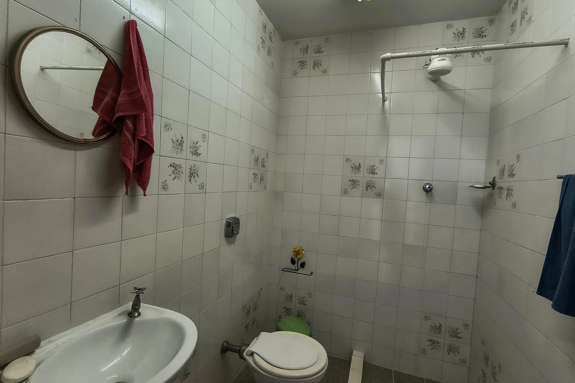 Jacuzzi y 3 dormitorios: casa de 742 m² — photo 95
