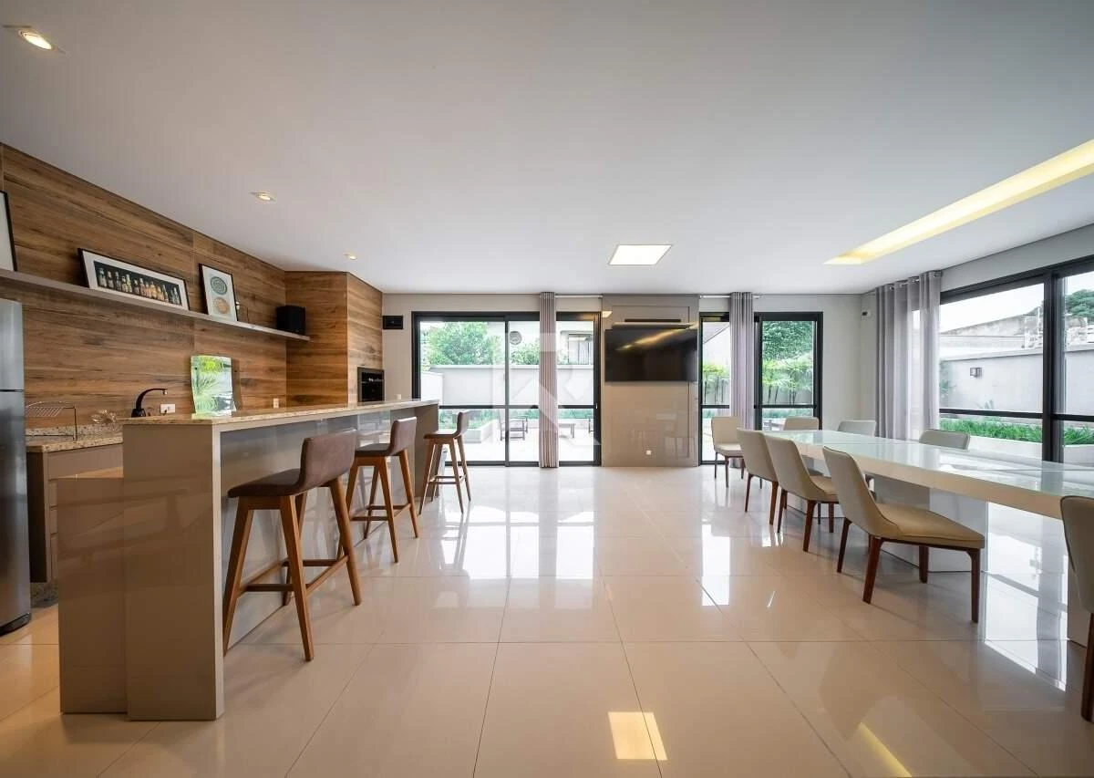 Furnished apartment, 150 m², with a glass-enclosed balcony — photo 26