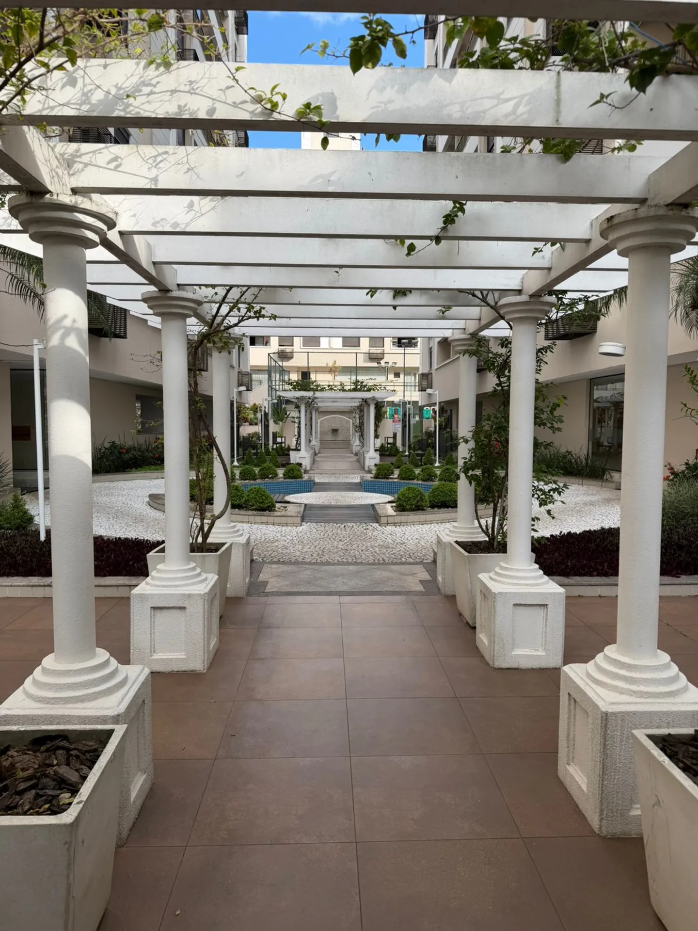 Furnished 2-bedroom apartment with suite and 114 m² — photo 20