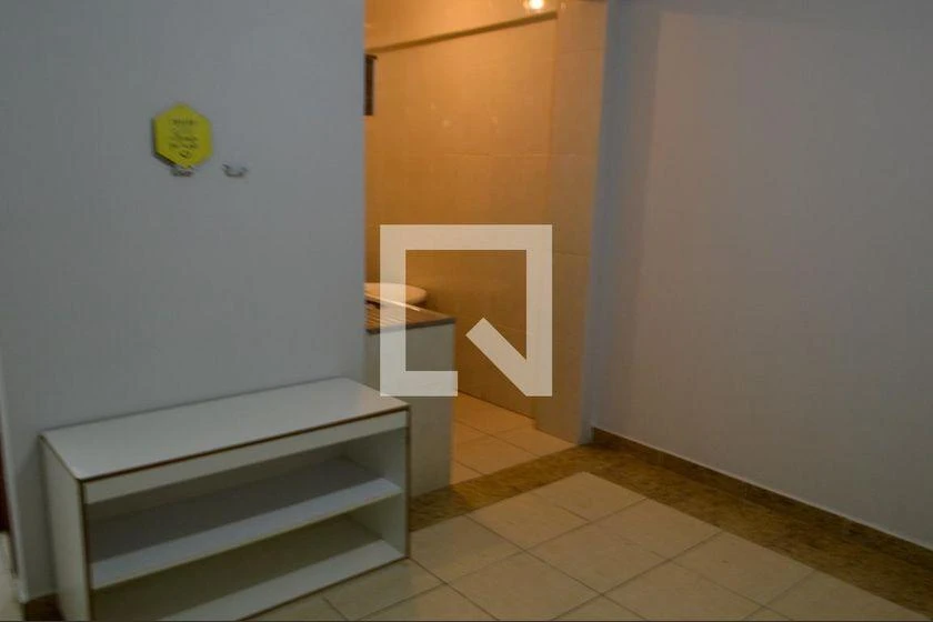 Apartamento sem mobília com 1 quarto e 49 m²