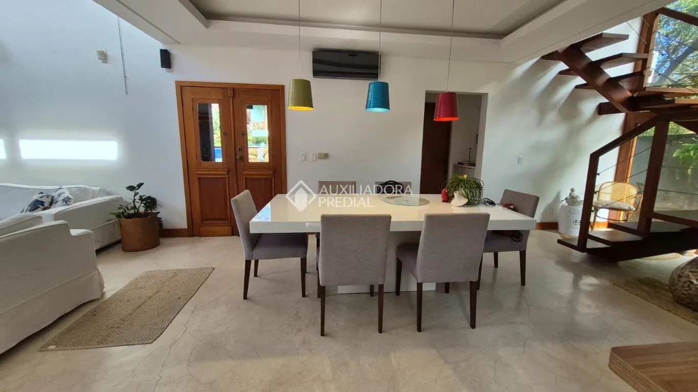 Меблированный дом 410 м² с 3 спальнями с ванной — photo 33