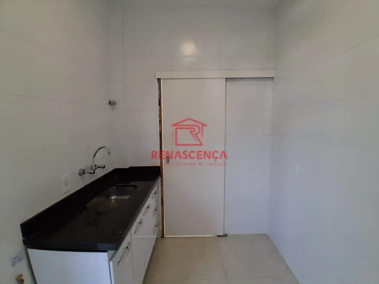 Apartamento de 2 quartos com 3 banheiros e cozinha planejada — photo 2