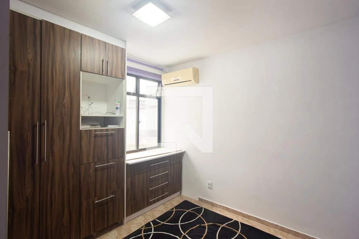 Рабочее место и 2 спальни: квартира 52 м² — photo 21