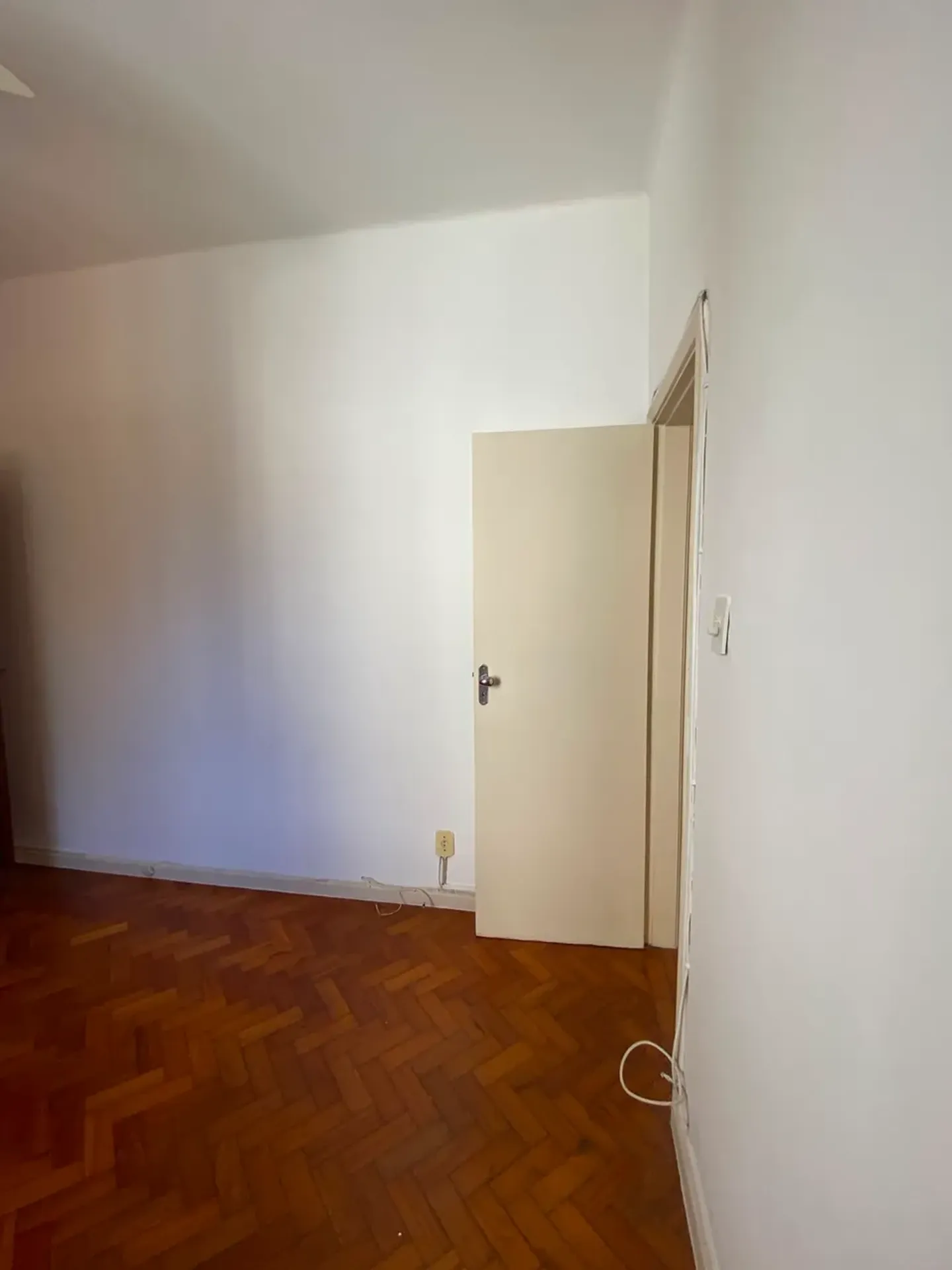 3-bedroom apartment with balcony, 137 m² — photo 24