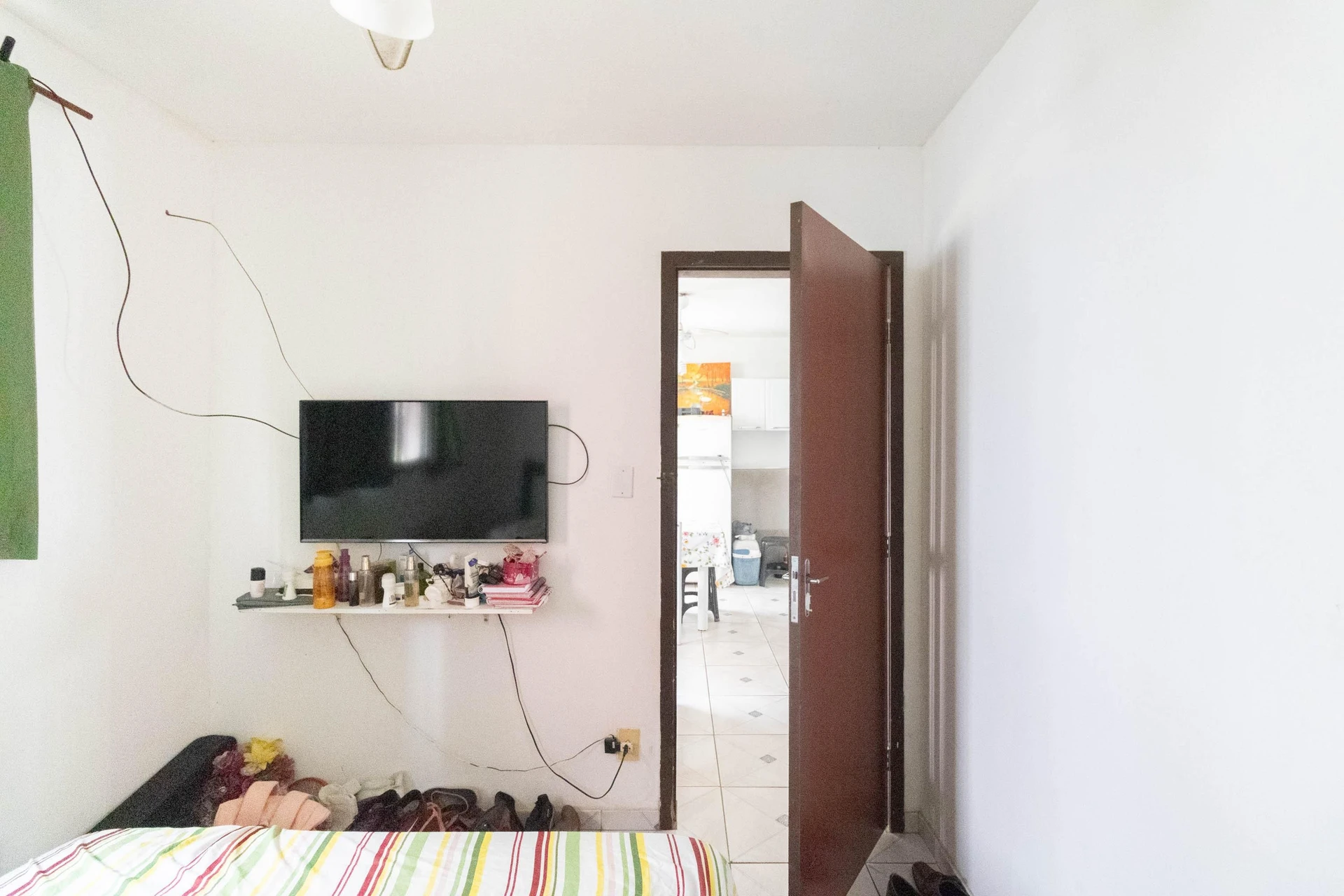 Furnished 2-bedroom house with private garden and pets — photo 5