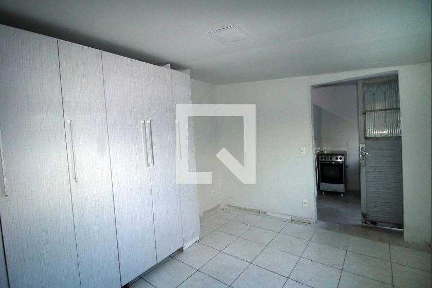 Kitnet de 1 dormitorio con cocina a gas y 32 m² — photo 13